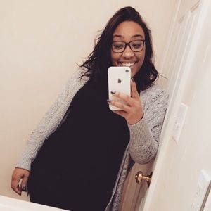 Meet your Posher, Ayanna